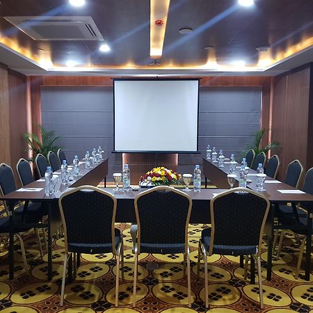 eL Hotel Royale Yogyakarta Malioboro Esterno foto